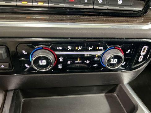 Used 2024 Chevrolet Silverado 1500 LT Trail Boss w/ Convenience Package II image 17