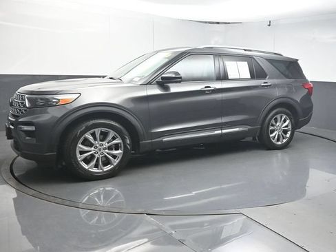 Used 2020 Ford Explorer Limited RWD image 4