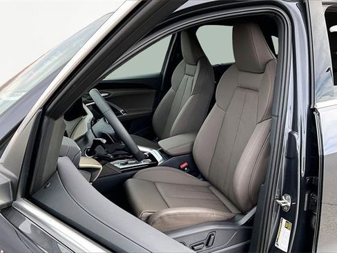 New 2025 Audi Q5 2.0T Premium Plus image 9