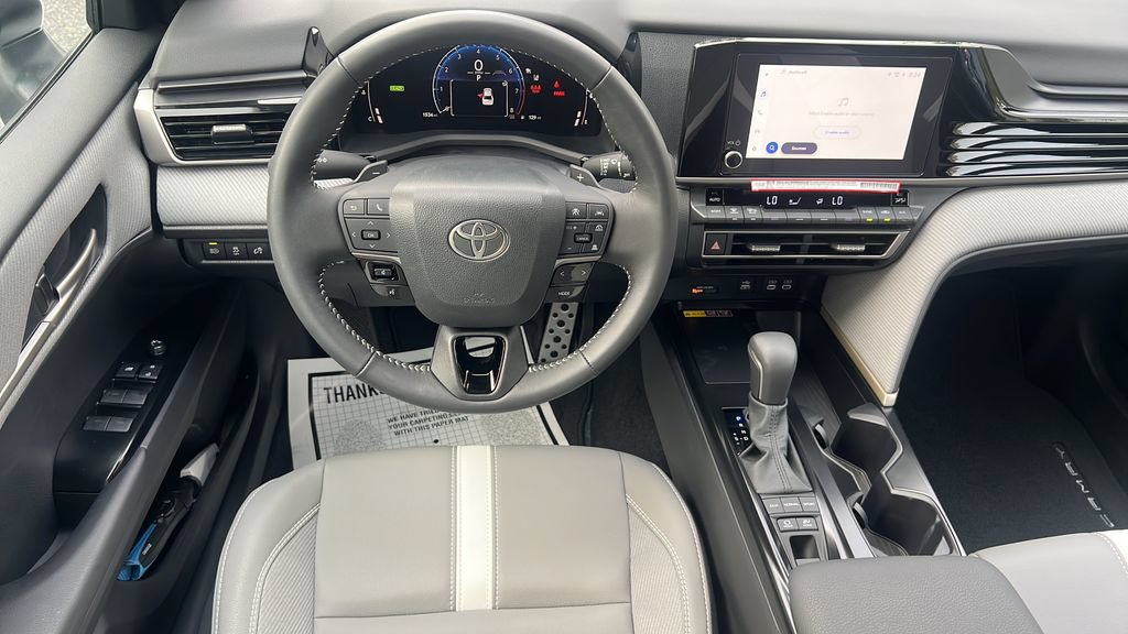 Used 2026 Toyota Camry SE FWD image 12