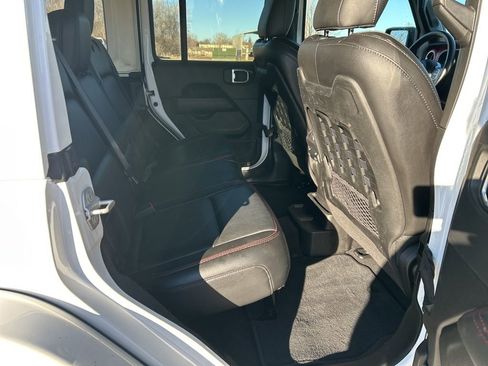 Used 2021 Jeep Wrangler Unlimited Rubicon image 22