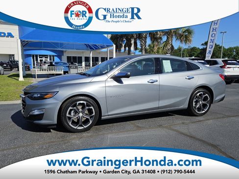 Used 2025 Chevrolet Malibu LT FWD image 1