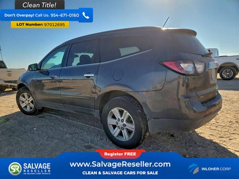 Used 2014 Chevrolet Traverse LT image 3