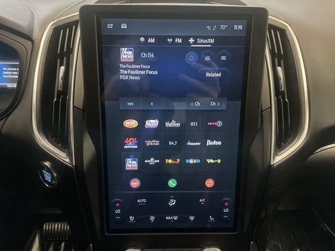 Used 2023 Ford Edge Titanium AWD/4WD image 7