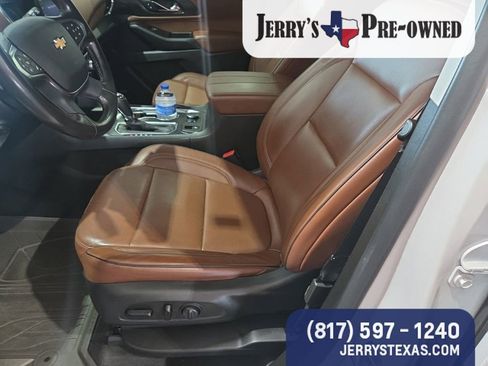 Used 2020 Chevrolet Traverse High Country FWD image 7