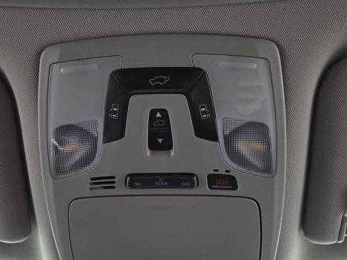 Used 2018 Toyota Sienna XLE w/ XLE Navigation Package image 26