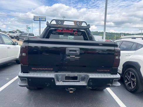 Used 2016 Chevrolet Silverado 1500 LT w/ Midnight Edition AWD/4WD image 7