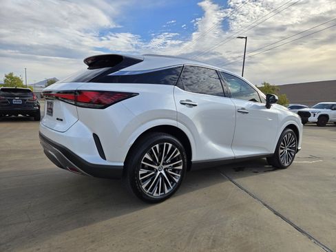 New 2026 Lexus RX 350 FWD image 3