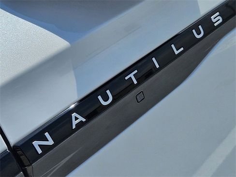 Certified 2024 Lincoln Nautilus Premier w/ Equipment Group 102A image 12