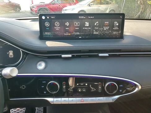 Used 2023 Genesis GV70 3.5T Sport w/ Sport Advanced Package image 16