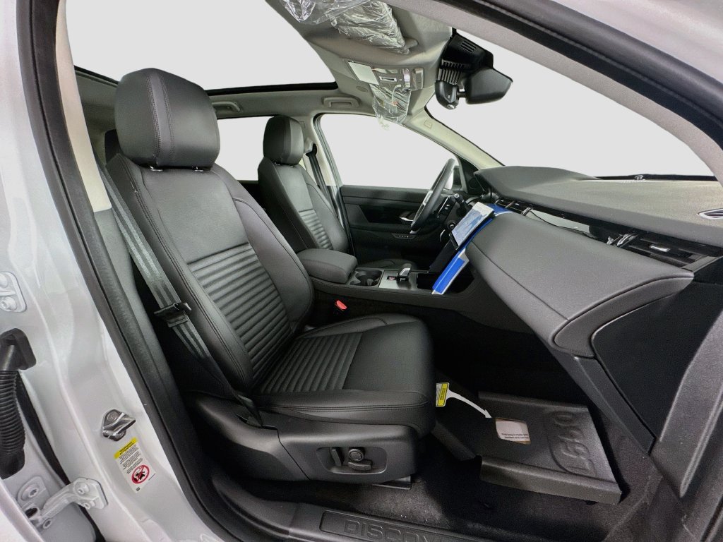Certified 2025 Land Rover Discovery Sport S AWD/4WD image 26