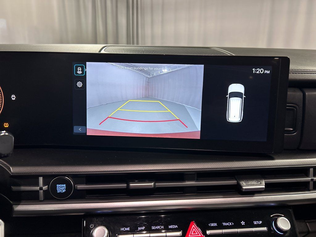 Used 2025 Hyundai Santa Fe SEL FWD image 16