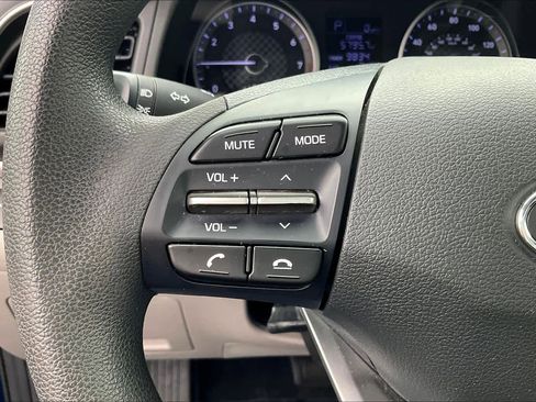 Used 2019 Hyundai Elantra SE image 21