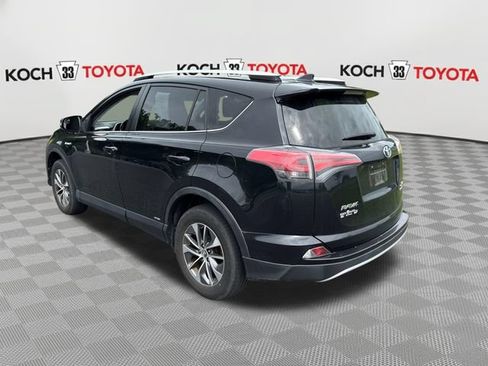 Used 2016 Toyota RAV4 XLE AWD/4WD image 6