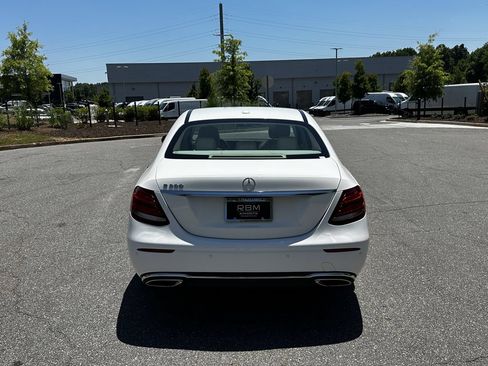 Used 2018 Mercedes-Benz E 300 image 7