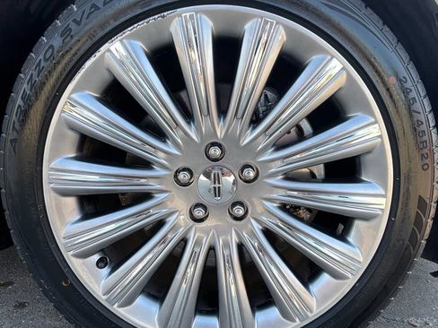 Used 2016 Lincoln MKS w/ Equipment Group 101A FWD image 13