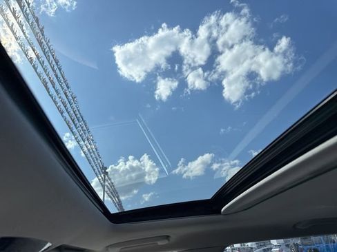 Used 2021 Kia Seltos EX image 16