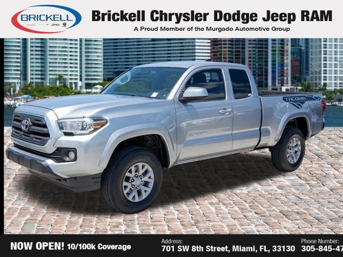 Used 2017 Toyota Tacoma SR5 RWD image 1