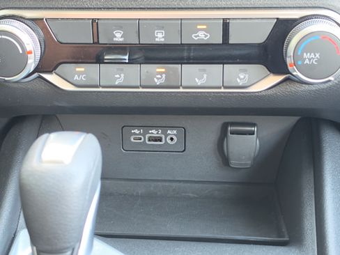 Certified 2025 Nissan Altima 2.5 S FWD image 9