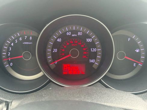 Used 2011 Kia Forte EX image 9