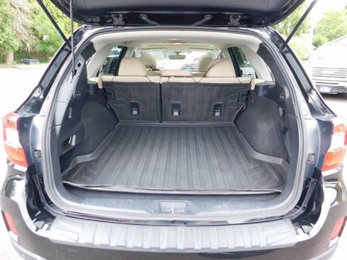 Used 2017 Subaru Outback 3.6R Limited AWD/4WD image 5