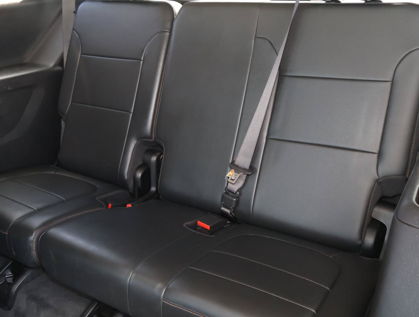 Used 2020 Chevrolet Traverse Premier FWD image 23