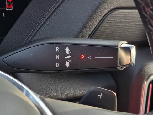 Used 2025 GMC Yukon XL Denali w/ Sun & Power Step Package image 22