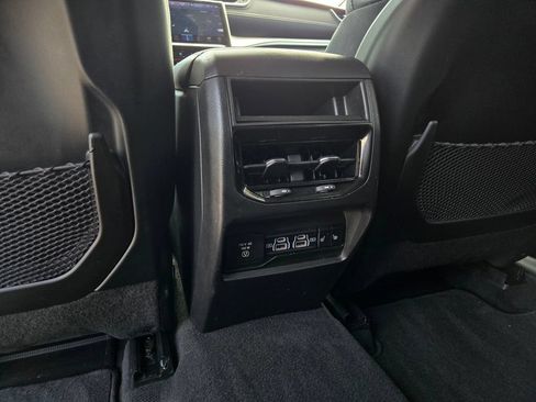 Used 2023 Jeep Grand Cherokee Limited w/ Luxury Tech Group II RWD image 31
