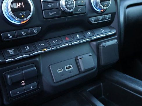 Used 2020 GMC Sierra 2500 Denali w/ Denali Ultimate Package image 31