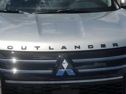 New 2026 Mitsubishi Outlander SE AWD/4WD image 38