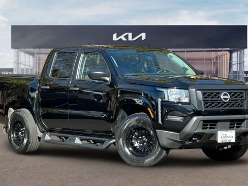 Used 2022 Nissan Frontier S w/ Technology Package image 2