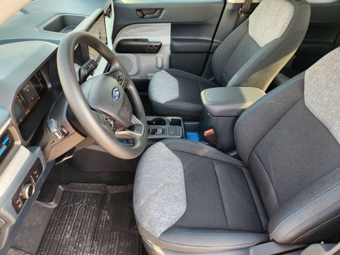 New 2025 Ford Maverick XLT image 10