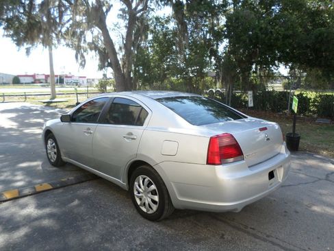 Used 2007 Mitsubishi Galant ES FWD image 4
