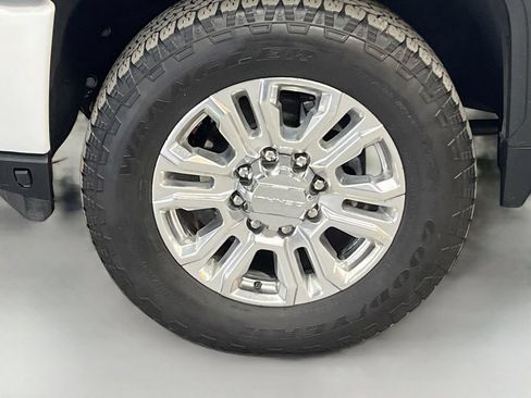 Used 2023 GMC Sierra 2500 Denali AWD/4WD image 32