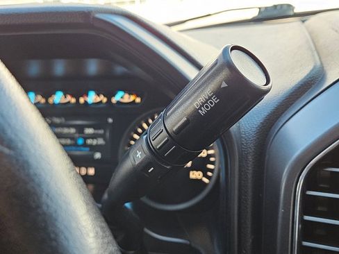 Used 2018 Ford F150 XLT w/ Equipment Group 302A Luxury image 11