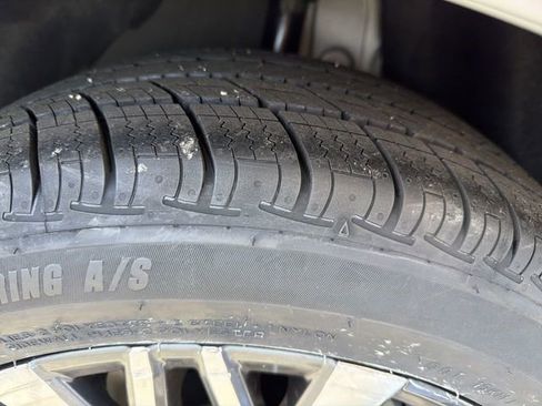 Used 2024 Nissan Altima 2.5 SV image 28