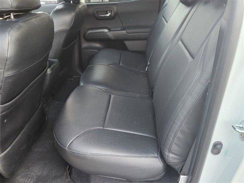 Used 2021 Toyota Tacoma TRD Sport image 10