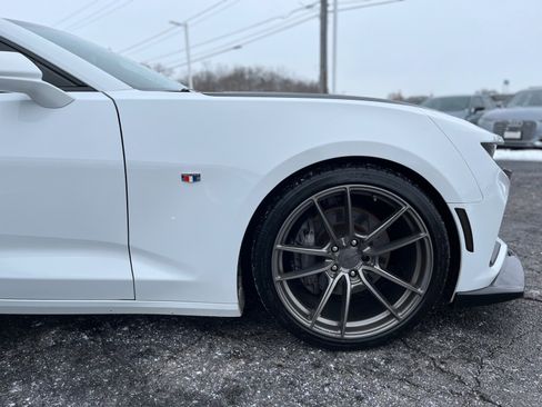 Used 2019 Chevrolet Camaro SS image 10