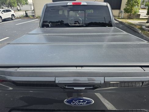 Used 2019 Ford F150 Lariat w/ Equipment Group 502A Luxury AWD/4WD image 5