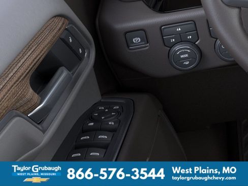 New 2026 Chevrolet Silverado 2500 LT w/ Z71 Chrome Sport Edition AWD/4WD image 22