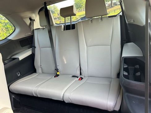 Used 2024 Toyota Grand Highlander XLE image 13