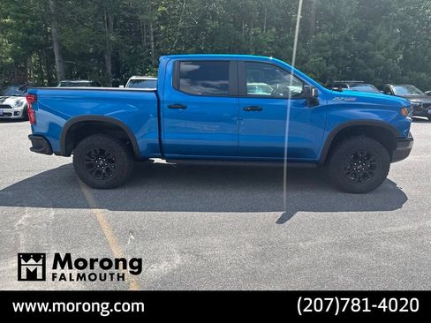 Used 2022 Chevrolet Silverado 1500 ZR2 w/ Technology Package AWD/4WD image 4