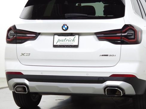 Used 2024 BMW X3 xDrive30i w/ Premium Package w/ZPA AWD/4WD image 11