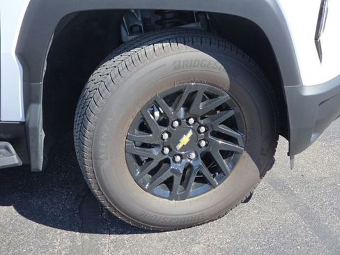 Used 2024 Chevrolet Silverado EV W/T image 22