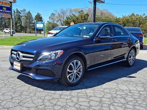 Used 2015 Mercedes-Benz C 300 4MATIC Sedan image 3