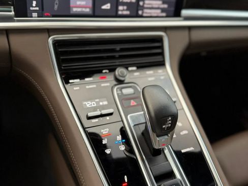 Used 2020 Porsche Panamera 4 AWD/4WD image 29