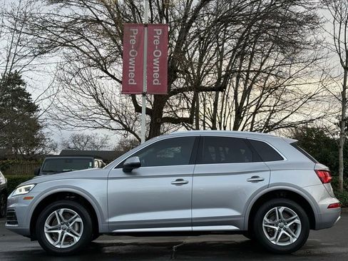 Used 2018 Audi Q5 2.0T Premium Plus w/ Premium Plus Package image 2