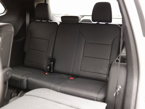 Used 2025 Buick Enclave Sport Touring image 30