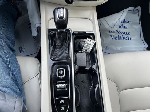 Used 2020 Volvo S60 T6 Momentum image 13