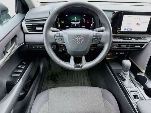 Used 2025 Toyota Camry LE w/ Convenience Package AWD/4WD image 21